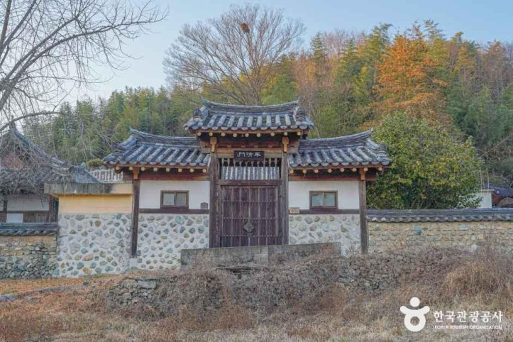 함안 고려동 유적지 여행 추천 - 메고지고