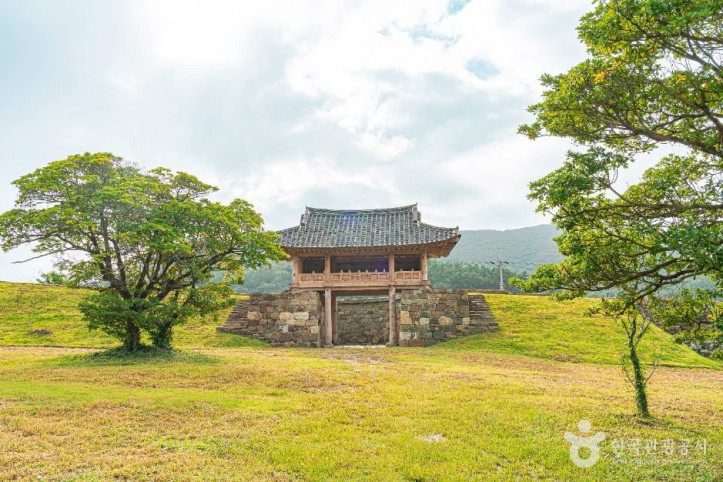 진도 남도진성 여행 추천 - 메고지고