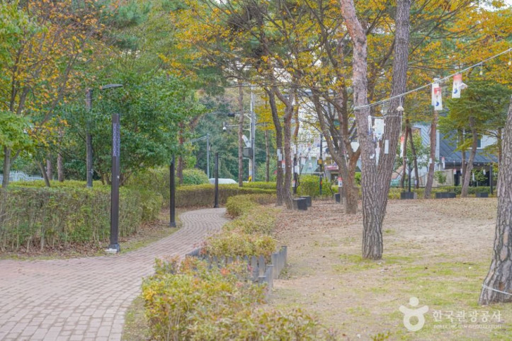 원당샘공원 여행 추천 - 메고지고