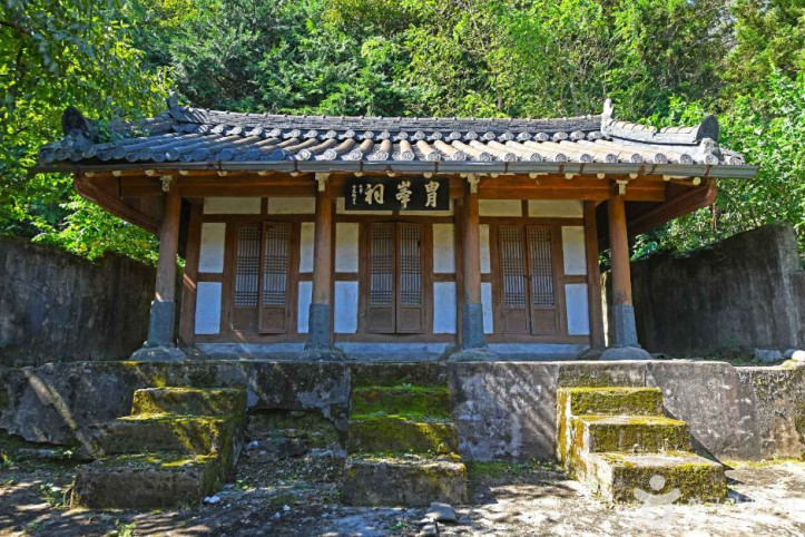 주봉서원 여행 추천 - 메고지고