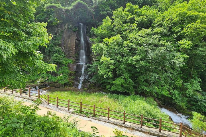 청량폭포 여행 추천 - 메고지고