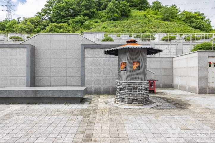인천가족공원 외국인묘지 여행 추천 - 메고지고