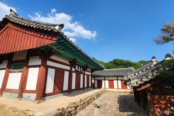 김산향교 여행 추천 - 메고지고