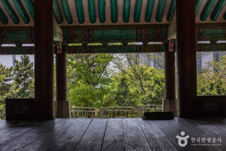 부산진성공원 여행 추천 - 메고지고