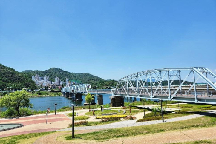 호국의다리 여행 추천 - 메고지고