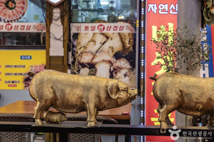 서문풍물야시장&서문시장삼겹살거리 여행 추천 - 메고지고