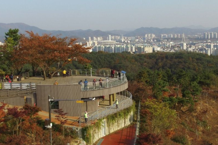 선학산전망대 여행 추천 - 메고지고