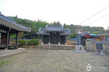 나산 솟대 장승공원 여행 추천 - 메고지고