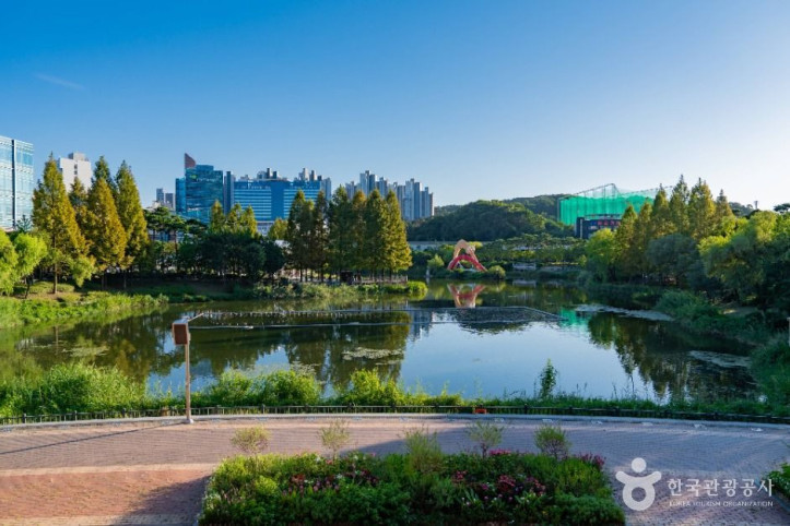 동백호수공원 여행 추천 - 메고지고