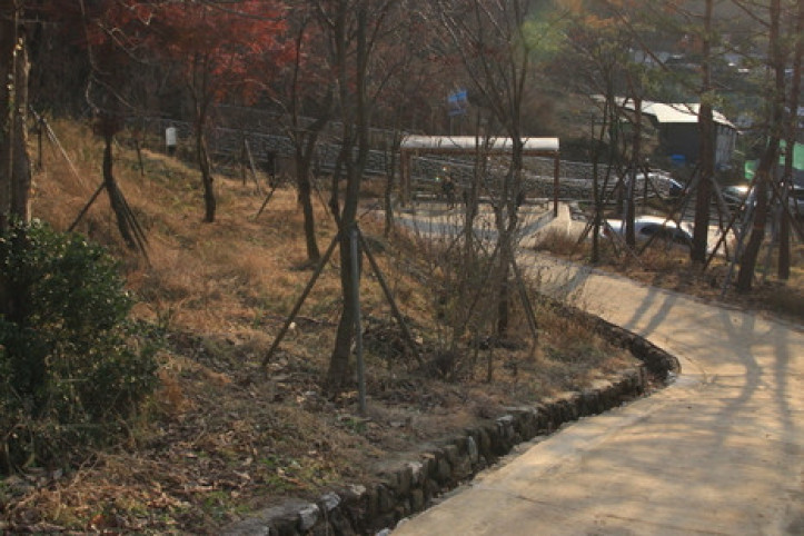 망우산(서울) 여행 추천 - 메고지고
