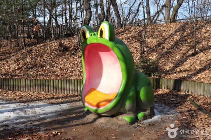 오동근린공원 유아숲체험장 여행 추천 - 메고지고