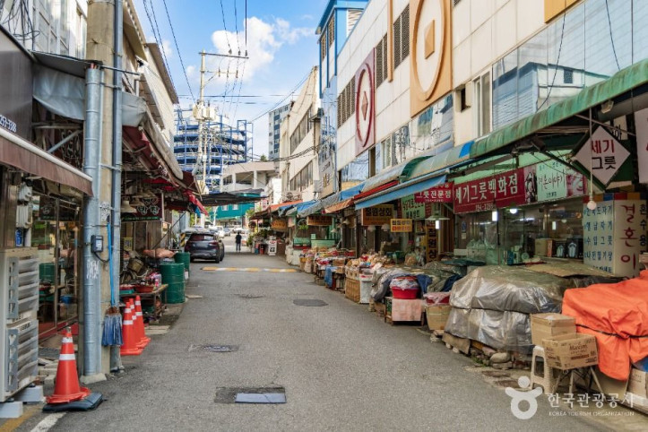춘천명동거리 여행 추천 - 메고지고