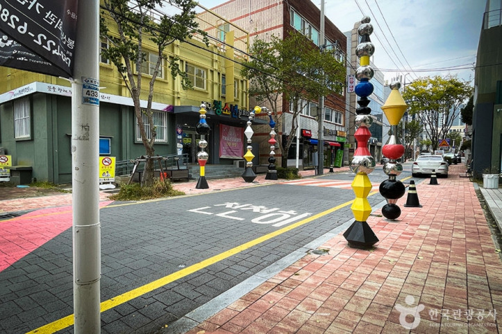 봉산문화거리 여행 추천 - 메고지고