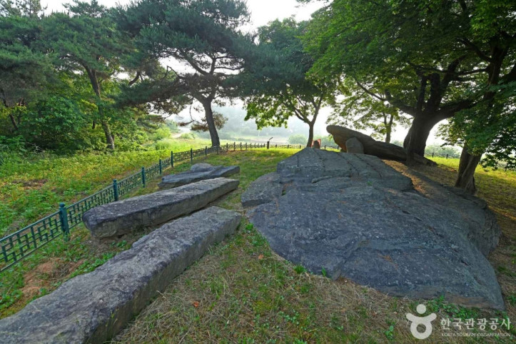 부여 산직리지석묘 여행 추천 - 메고지고