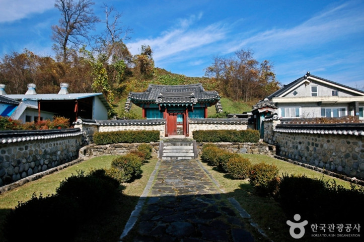 충주 박팽년 사당 여행 추천 - 메고지고