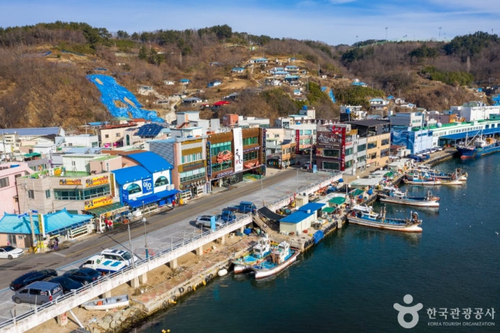 강구항 대게거리 여행 추천 - 메고지고