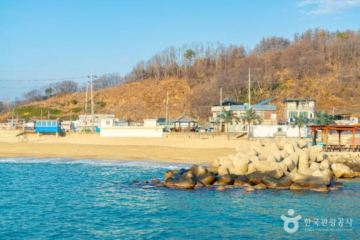 오보 해수욕장 여행 추천 - 메고지고