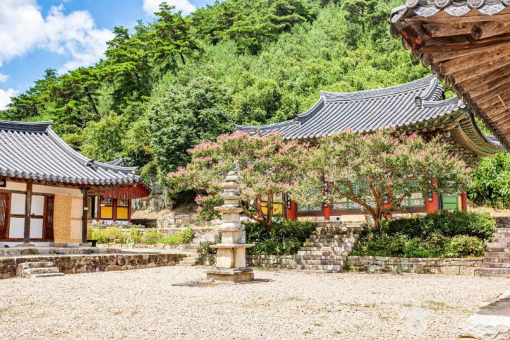 옥련사(의성) 여행 추천 - 메고지고