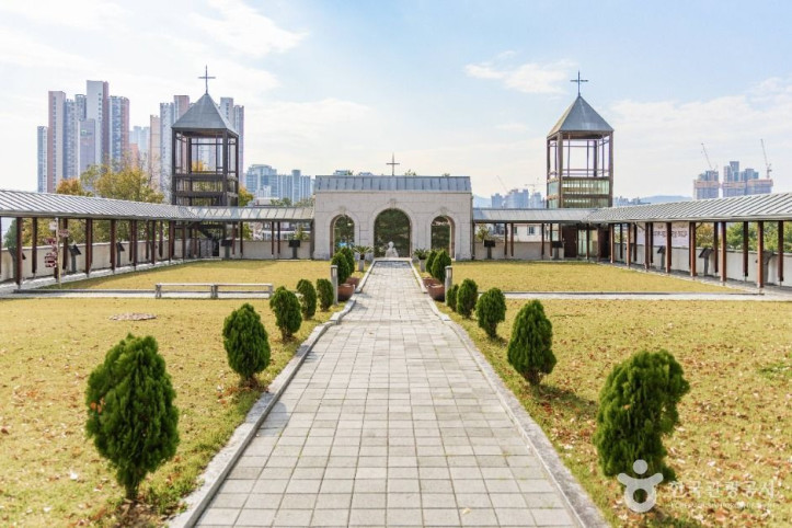 죽림동성당 여행 추천 - 메고지고