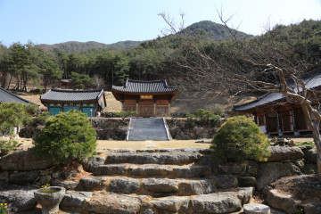 평촌마을 여행 추천 - 메고지고
