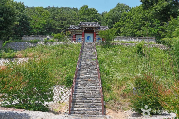 부산서원 여행 추천 - 메고지고