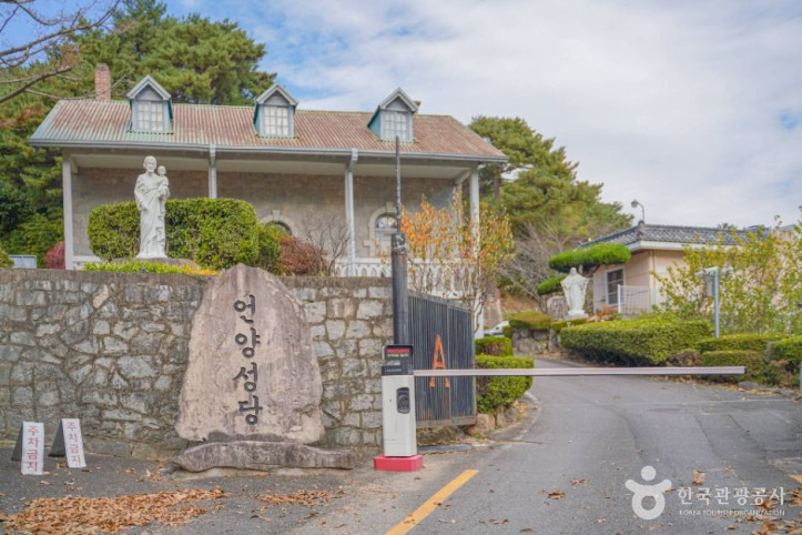 언양성당 성지 여행 추천 - 메고지고