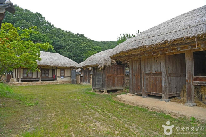영동 성장환 고택 여행 추천 - 메고지고