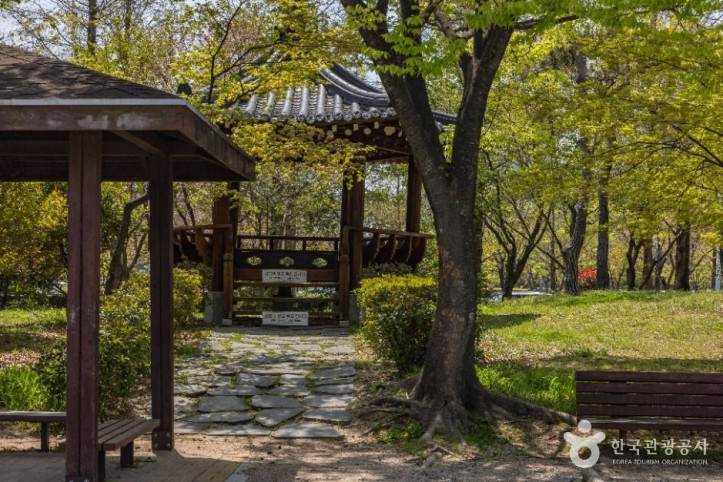명지동근린공원 여행 추천 - 메고지고
