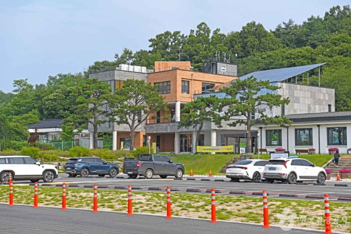 DMZ 두루미 평화타운(구 철새마을) 여행 추천 - 메고지고