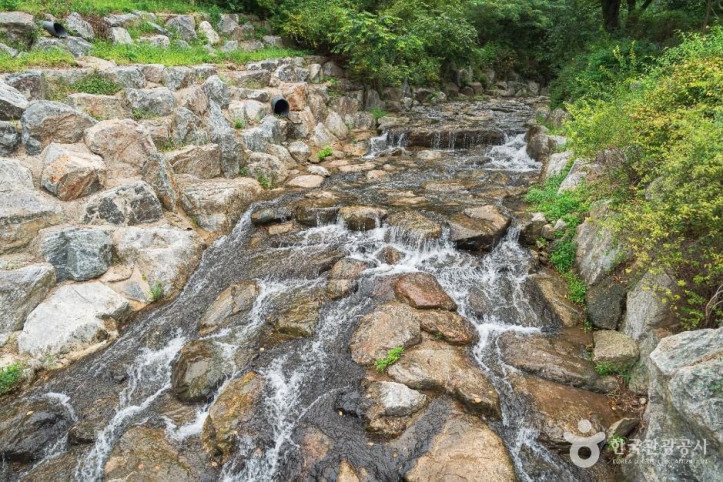 사기막골근린공원 여행 추천 - 메고지고