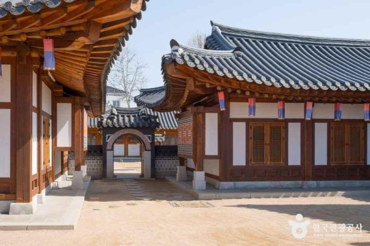 수원전통문화관 여행 추천 - 메고지고