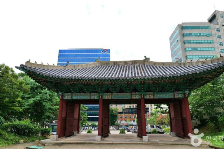 경희궁 흥화문 여행 추천 - 메고지고