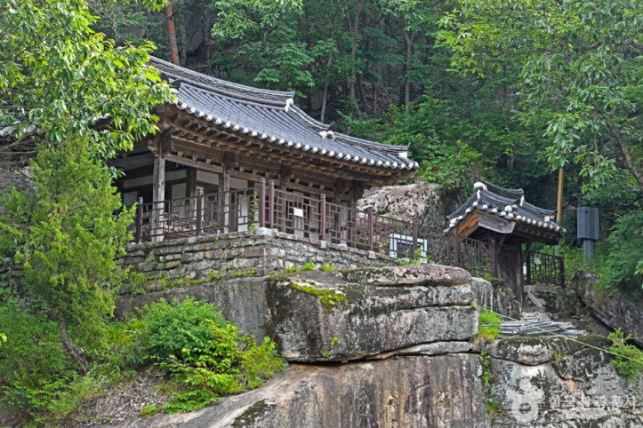 암서재 여행 추천 - 메고지고