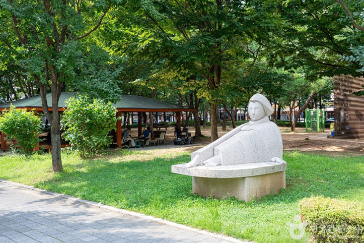 화정중앙공원 여행 추천 - 메고지고