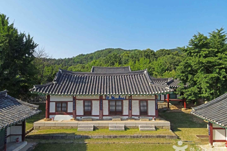 천안향교 여행 추천 - 메고지고