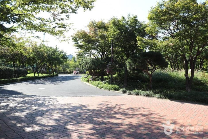 맥아더 사령관 한강방어선 시찰지 여행 추천 - 메고지고