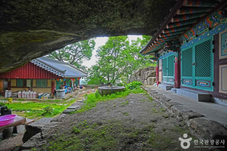 석천암(괴산) 여행 추천 - 메고지고