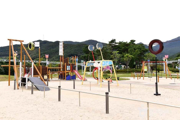 장보고공원 여행 추천 - 메고지고