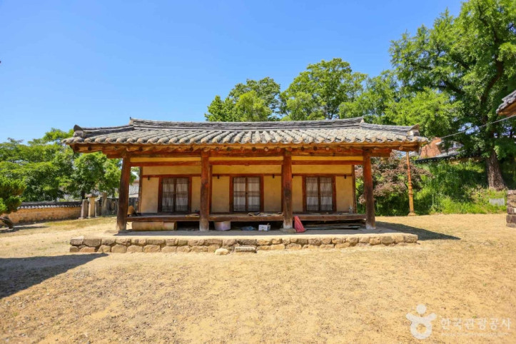 군위향교 여행 추천 - 메고지고
