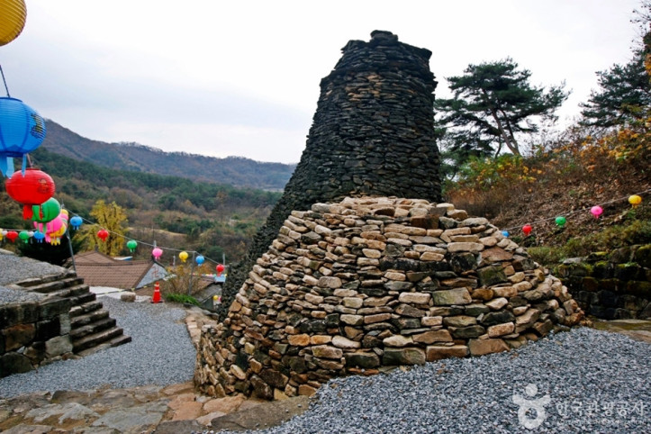 충주 부흥사 방단적석유구 여행 추천 - 메고지고