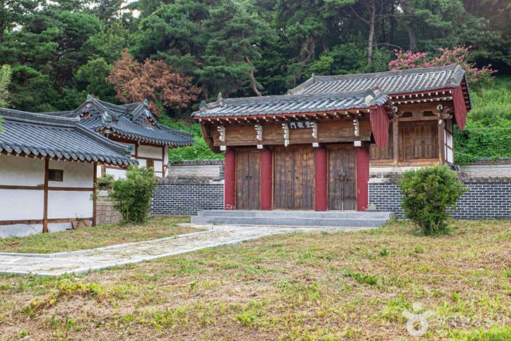 운양서원 여행 추천 - 메고지고