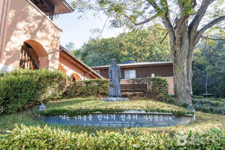 감곡매괴성모순례지성당 여행 추천 - 메고지고