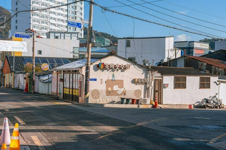 김해 봉황대길(봉리단길) 여행 추천 - 메고지고