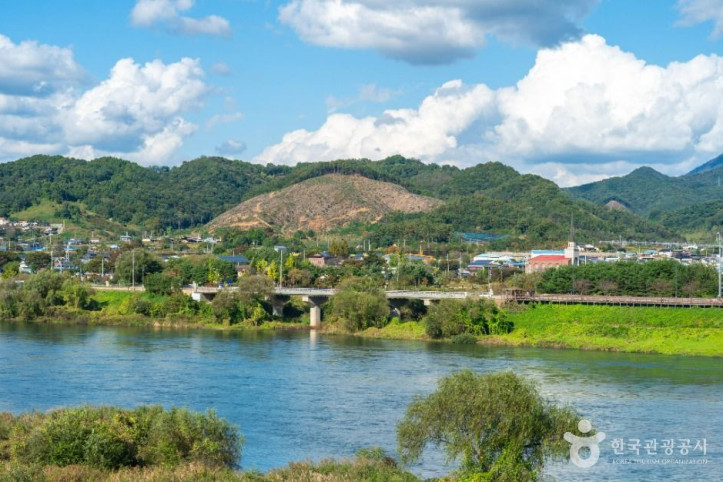 충주 강변길 여행 추천 - 메고지고