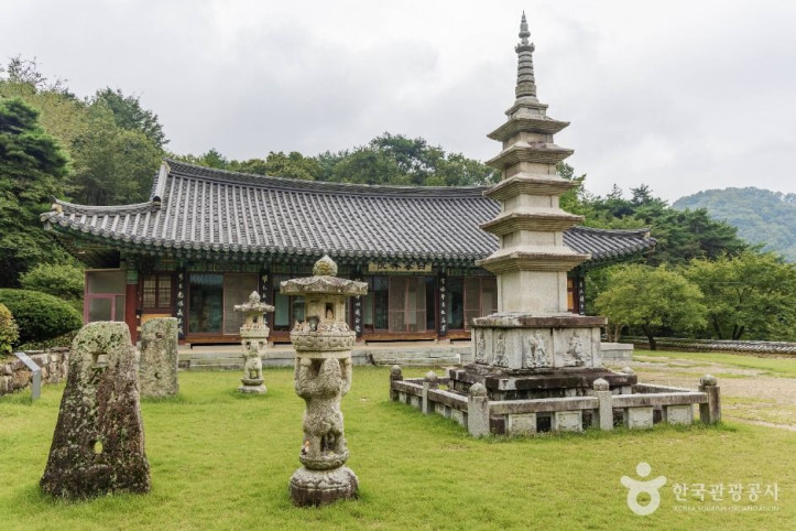 용흥사(상주) 여행 추천 - 메고지고
