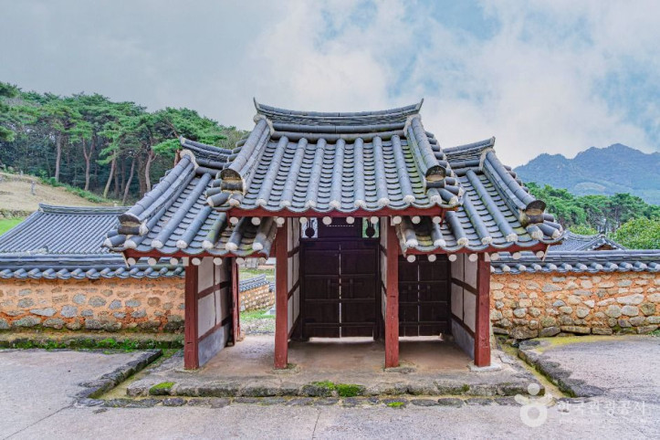 금강사(강진) 여행 추천 - 메고지고
