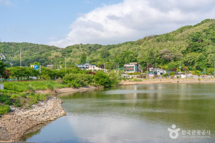 갈치저수지 여행 추천 - 메고지고