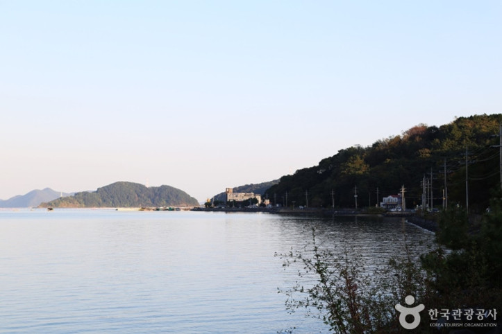 창포 해안길 여행 추천 - 메고지고
