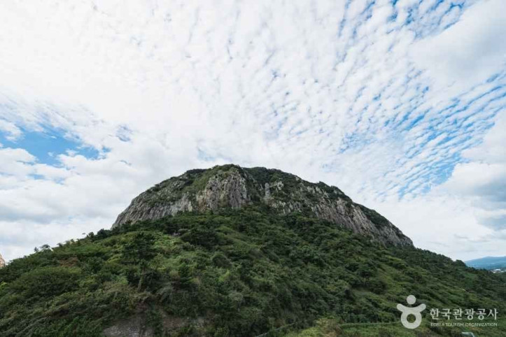 제주 서귀포 산방산 여행 추천 - 메고지고