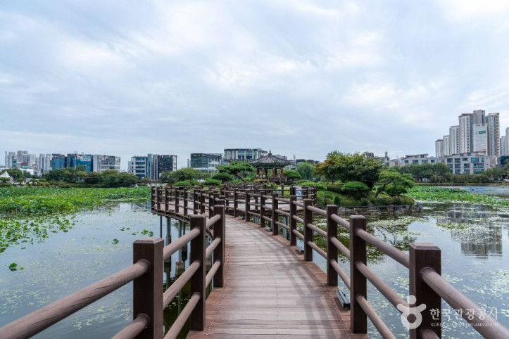 중앙호수공원(서산) 여행 추천 - 메고지고